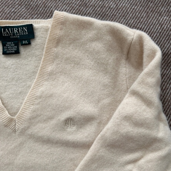 Ralph Lauren Sweater - Picture 3 of 3